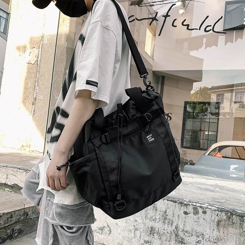 メンズナイロン防水バッグ,ラージショルダーバッグ,有名ブラン - Streetwear Brand Bag のレビューと価格