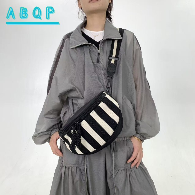 新しい女性のクロスボディバッグ高級ブランドストライプファッシ - Streetwear Brand Bag のレビューと価格